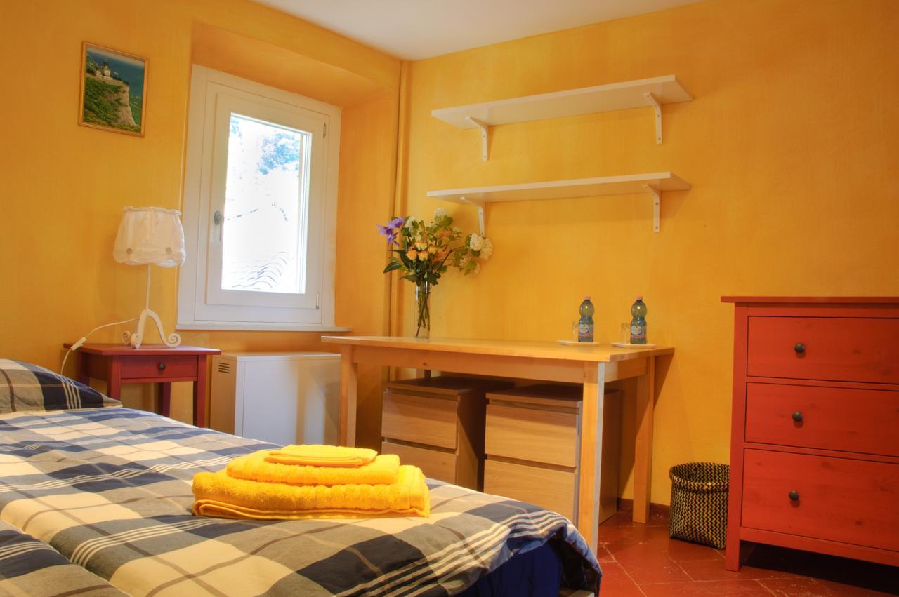 Chez Marianne "Chambres D'Hotes" Astano エクステリア 写真