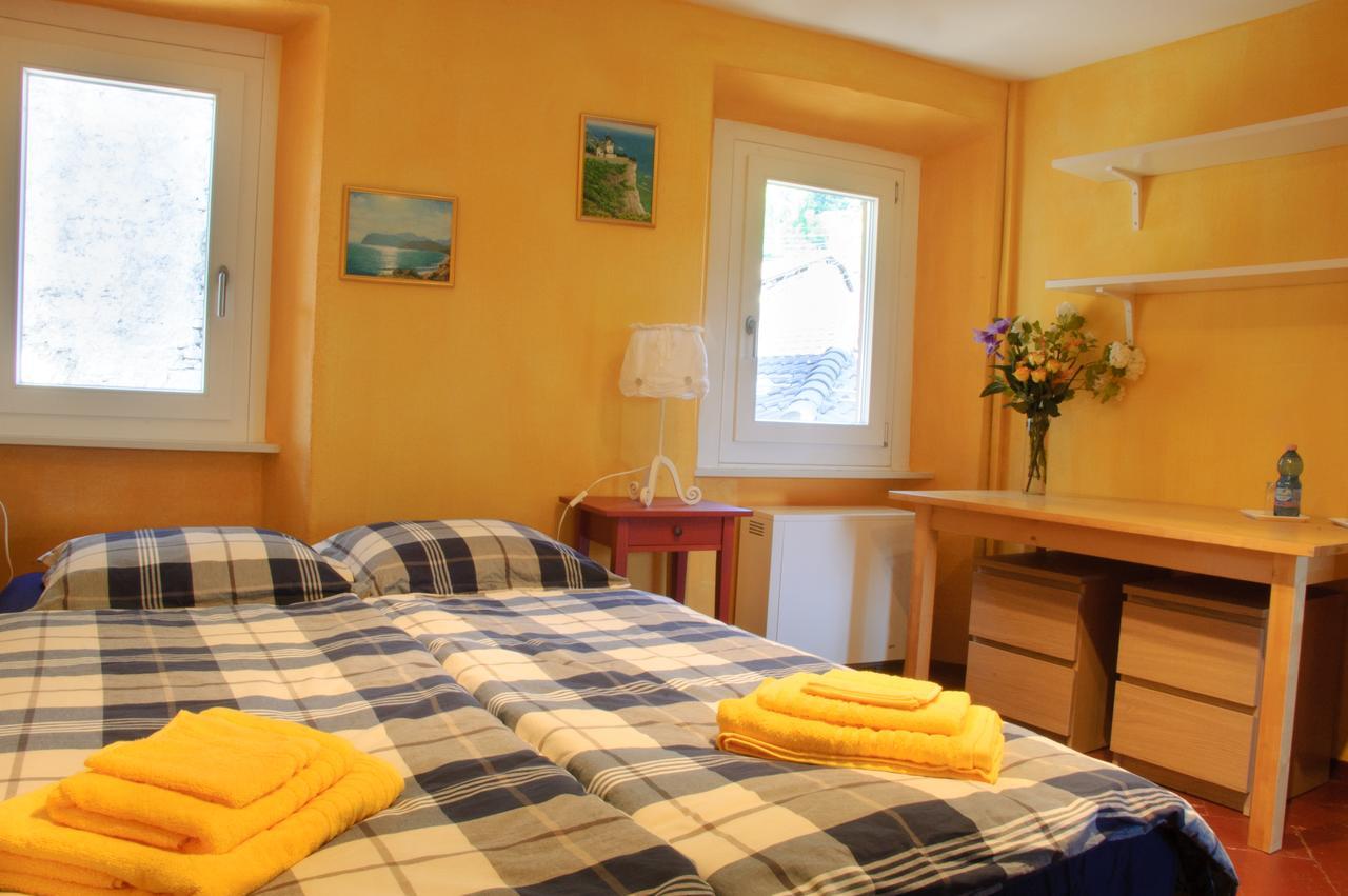 Chez Marianne "Chambres D'Hotes" Astano エクステリア 写真